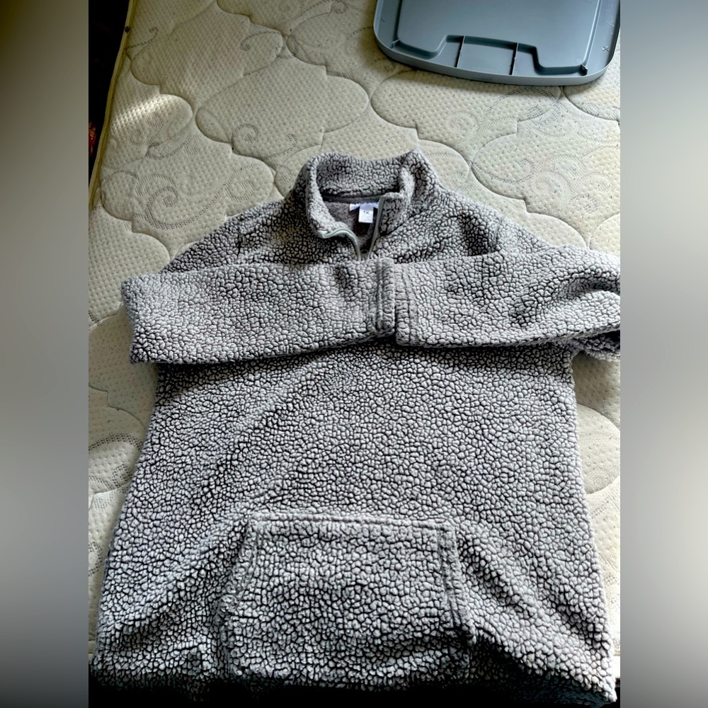 New Fuzzy gray quarter zip